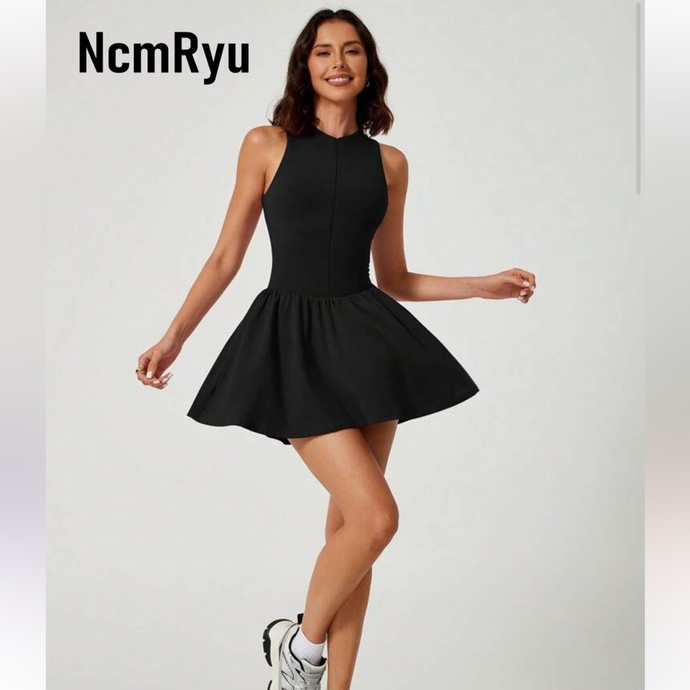SHEIN Black Sleeveless Tennis Dress